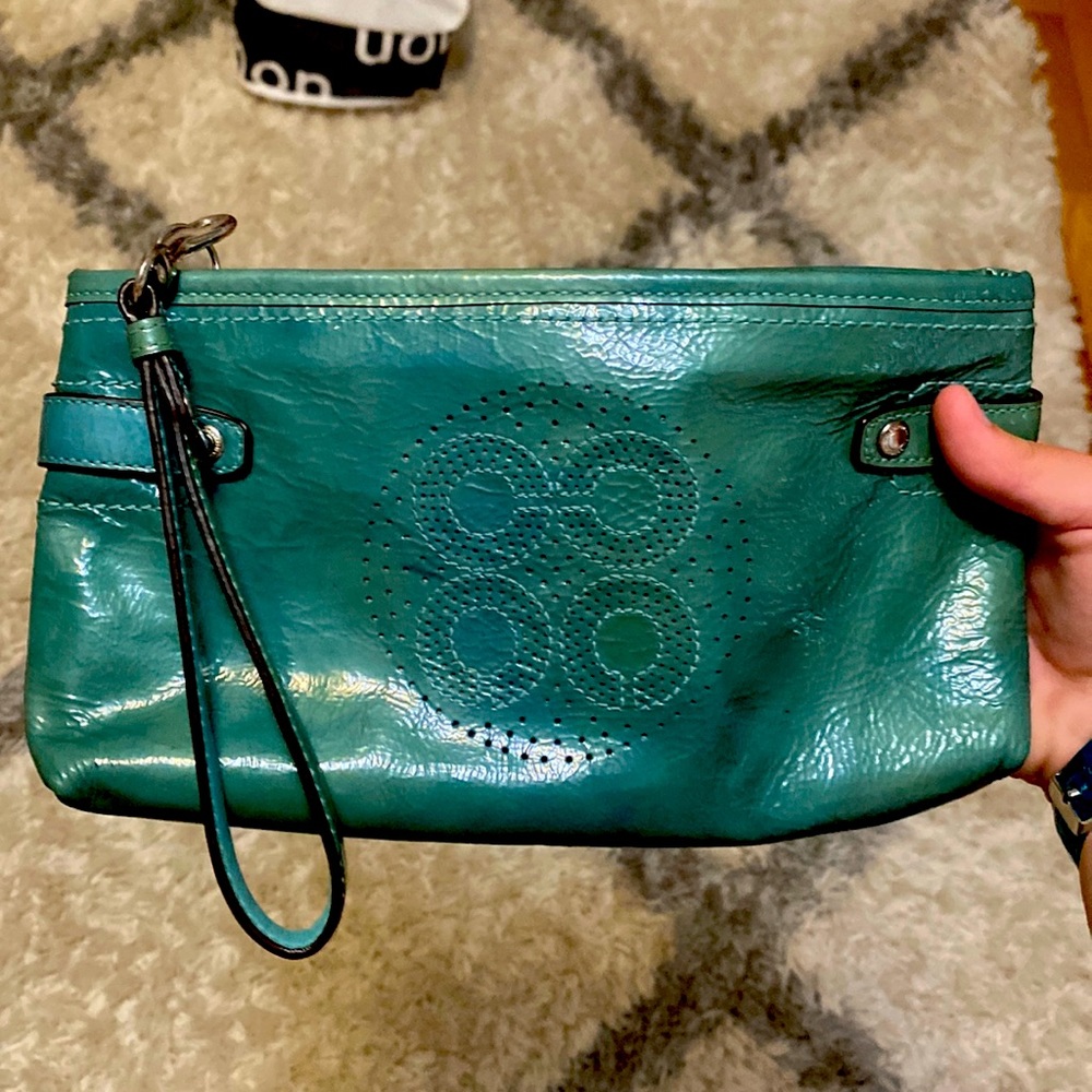 Cute green learher clutch from Coach!